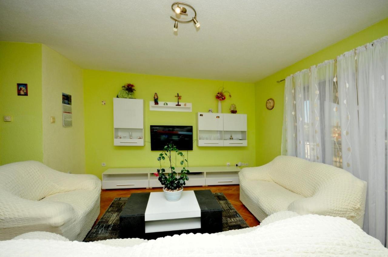 Roso Apartment With Sea View 特罗吉尔 外观 照片