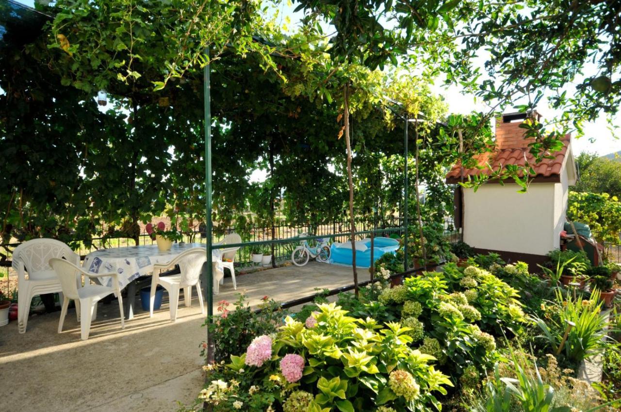 Roso Apartment With Sea View 特罗吉尔 外观 照片