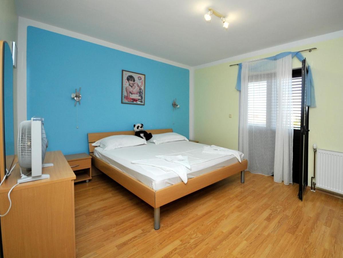 Roso Apartment With Sea View 特罗吉尔 外观 照片